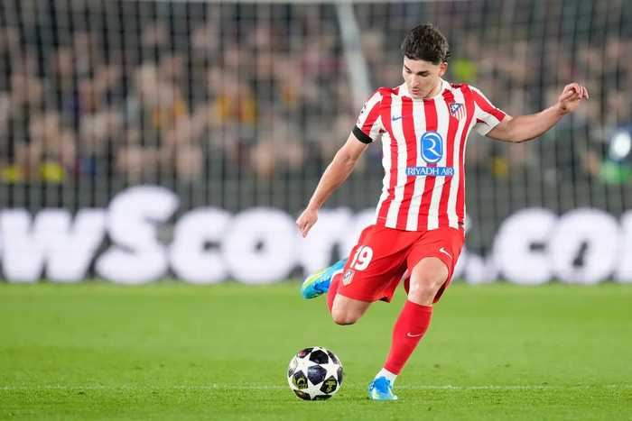 1.5亿的囚徒困境：阿尔瓦雷斯转会暗战中的战略博弈！与逻辑错配